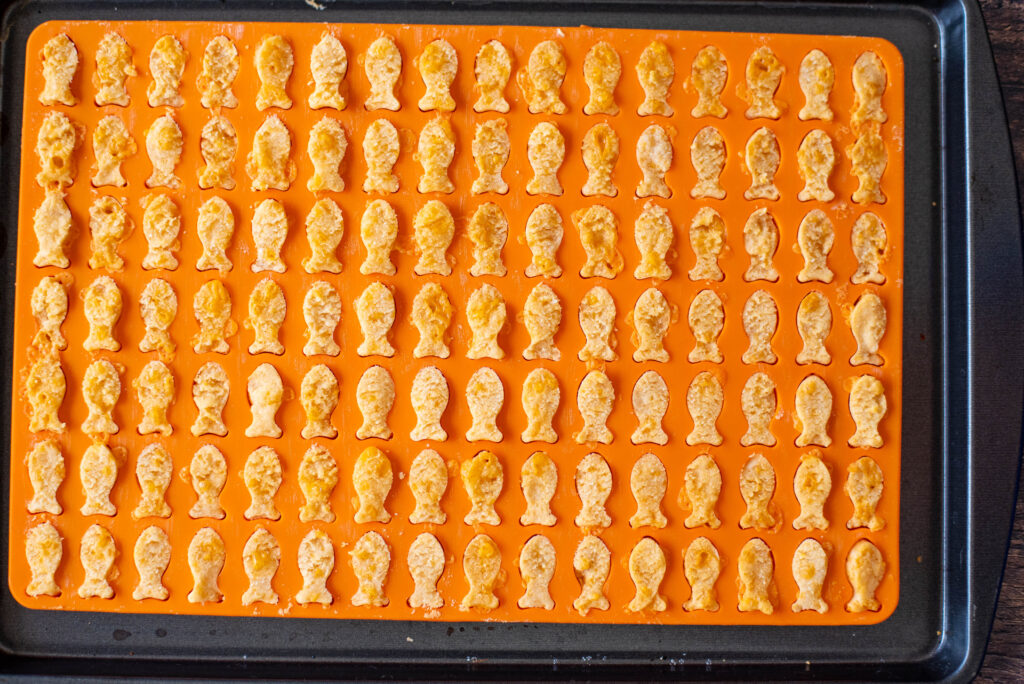 baked goldfish cracker treats for dogs