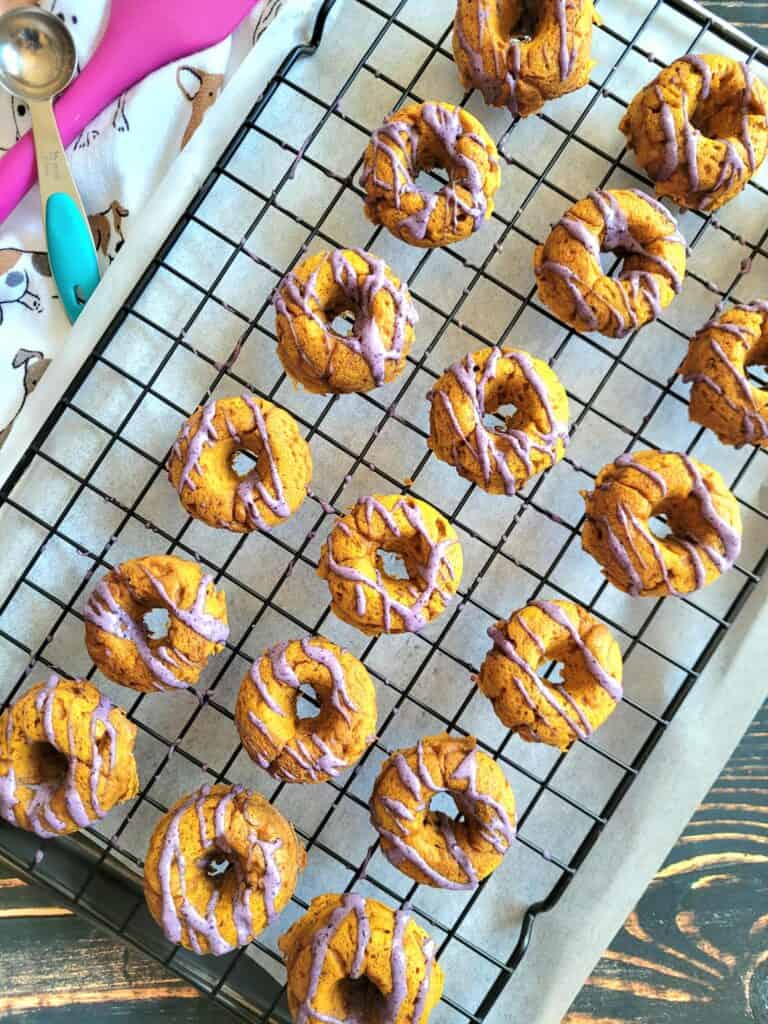 tray of baked pumpkin doggie donuts