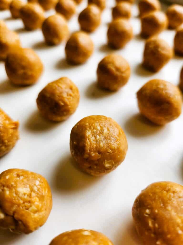 homemade dog pill pockets peanut butter oat flour soft treats for dogs on medication